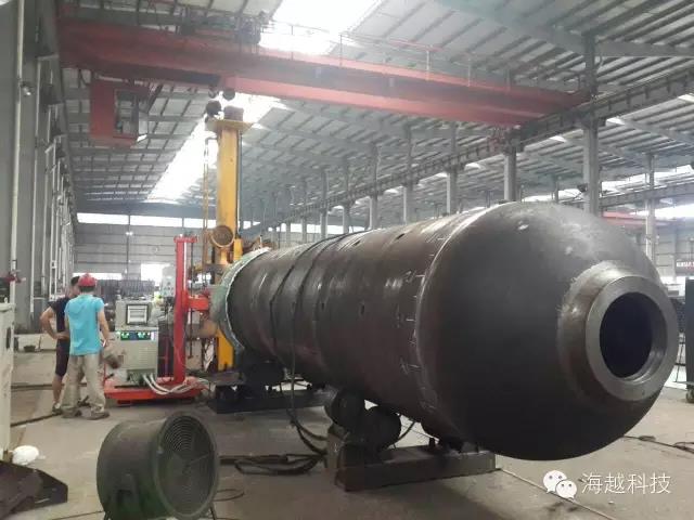 海越中頻高頻電磁感應(yīng)加熱設(shè)備在不同的行業(yè)、不同的工件、不同的工藝要求的應(yīng)用現(xiàn)場圖
